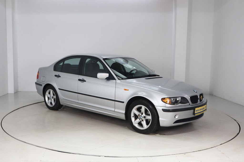 BMW 318 2002