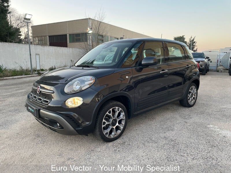 Fiat 500L Cross 2021