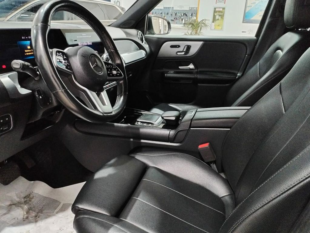 Mercedes-Benz GLB 180 2021