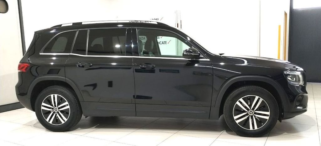 Mercedes-Benz GLB 180 2021