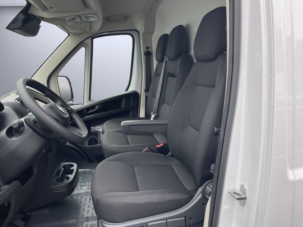 Opel Movano 2025