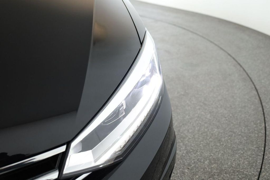 Volkswagen Touran 2025