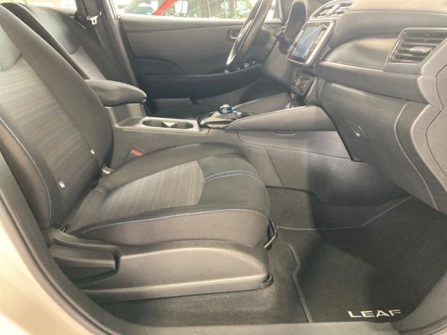 Nissan Leaf 2021