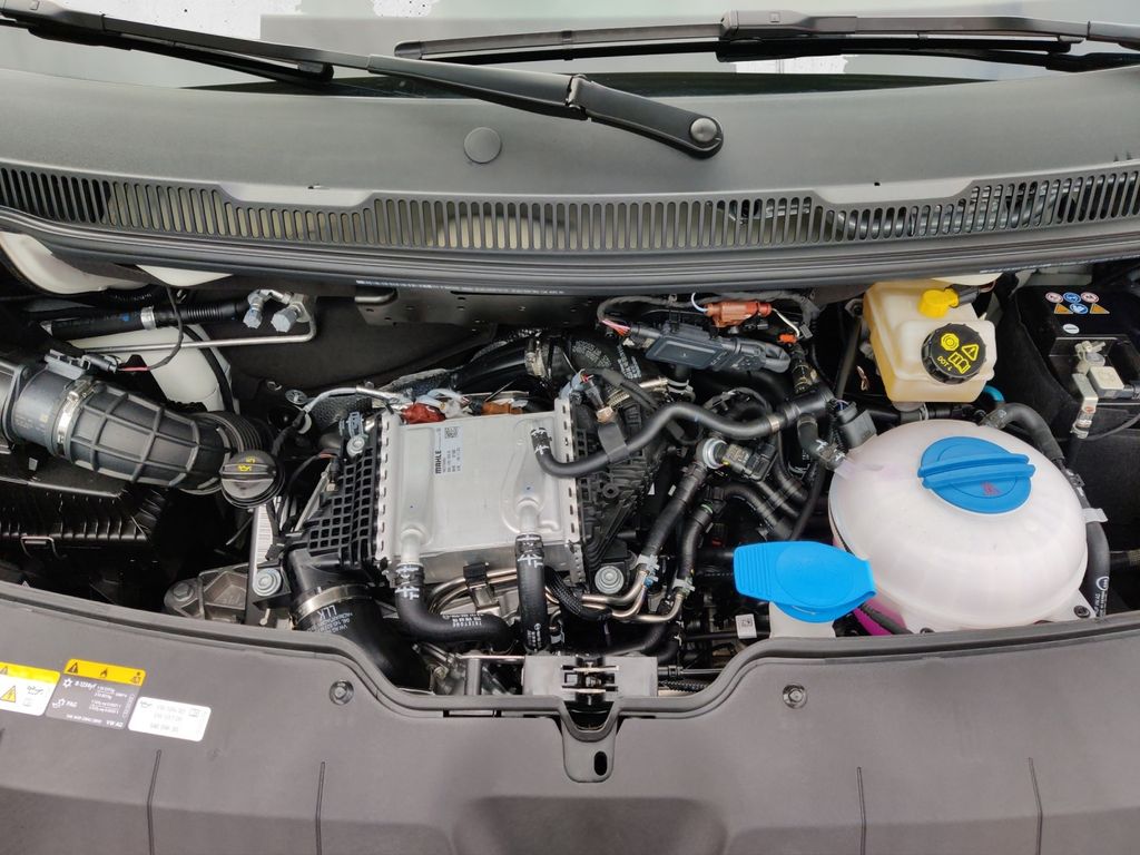 Volkswagen T6 Kombi 2025