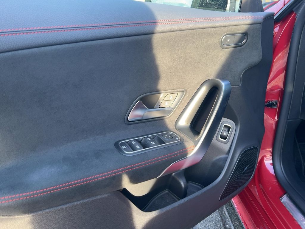 Mercedes-Benz CLA 250 2021