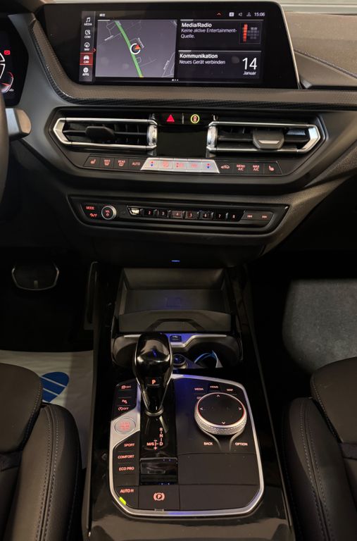 BMW 218 2024
