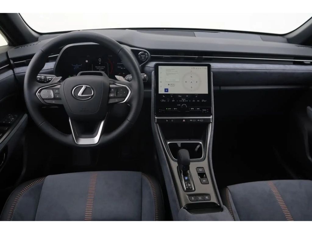 Lexus LBX