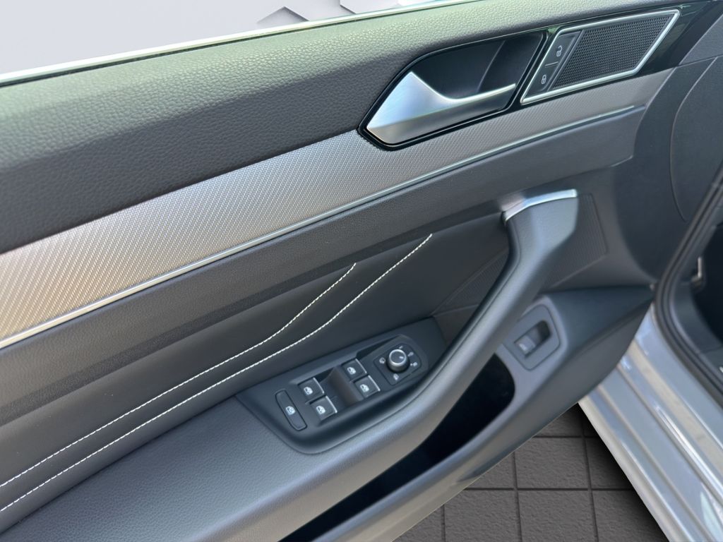 Volkswagen Passat 2023