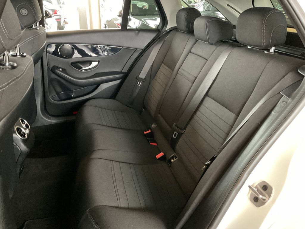 Mercedes-Benz C 180 2021