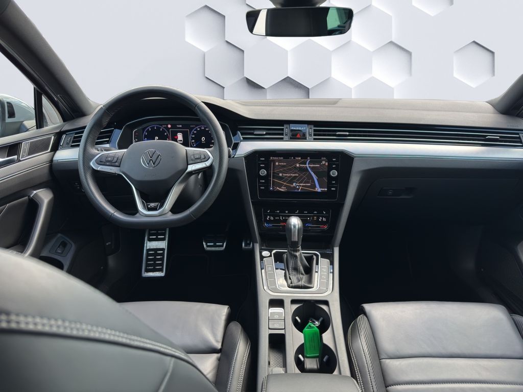 Volkswagen Passat 2023