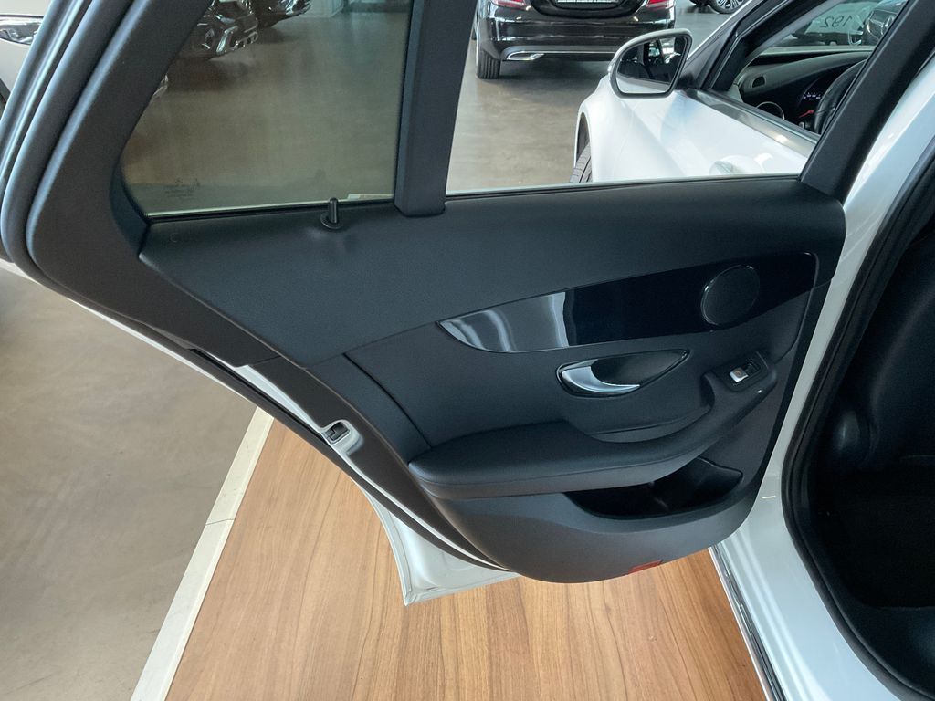 Mercedes-Benz C 180 2021