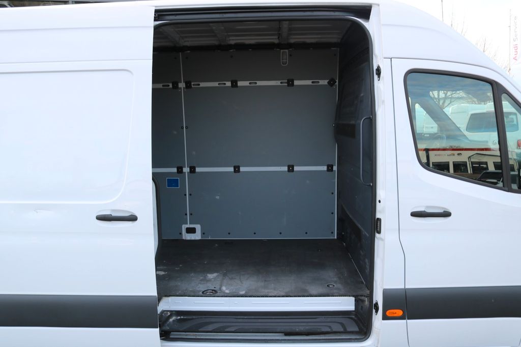 Mercedes-Benz Sprinter 2023