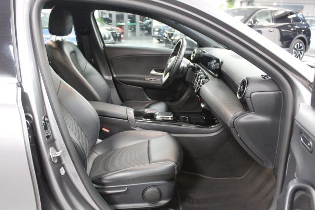 Mercedes-Benz A 200 2021