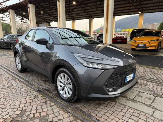 Toyota C-HR 2024