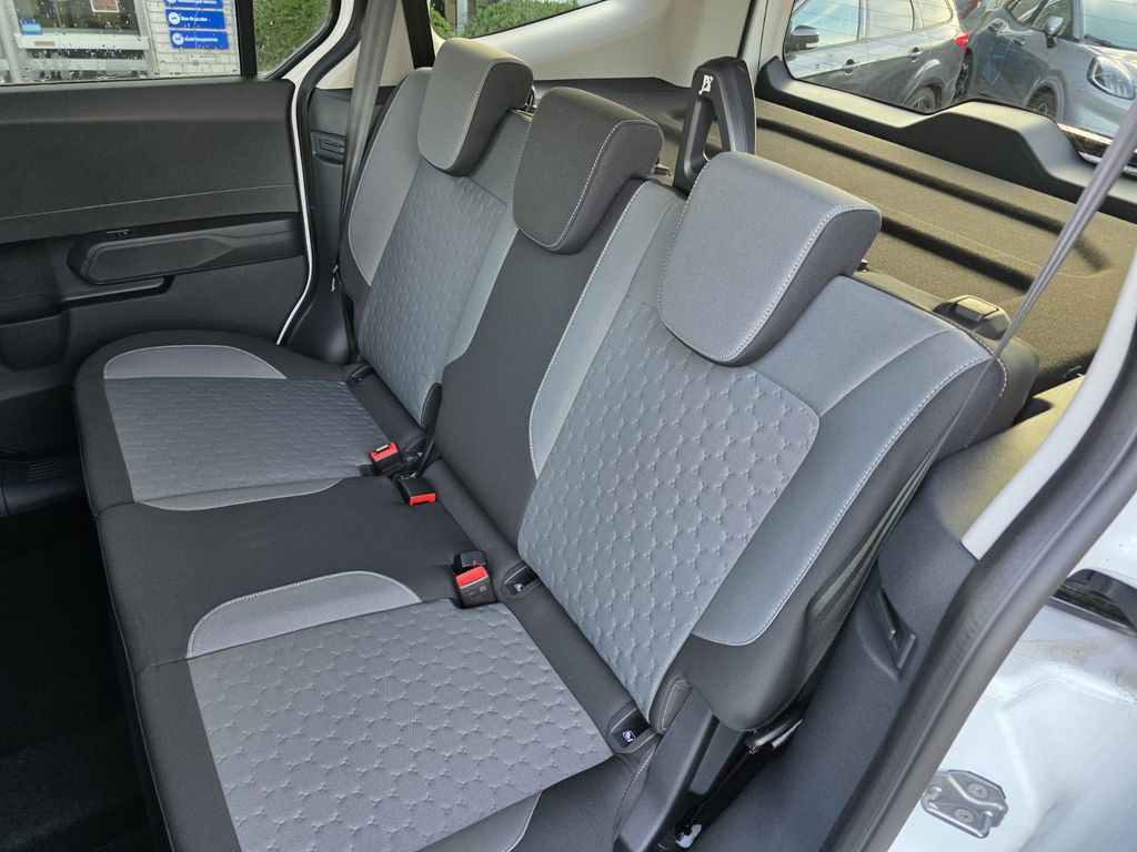 Ford Tourneo Courier 2025