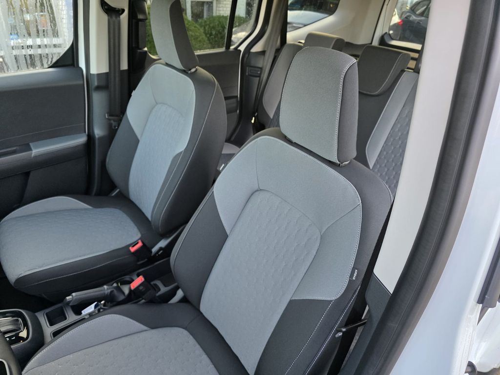 Ford Tourneo Courier 2025