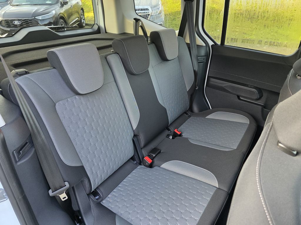 Ford Tourneo Courier 2025