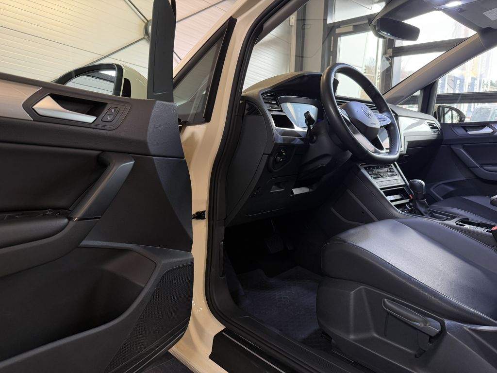 Volkswagen Touran 2024