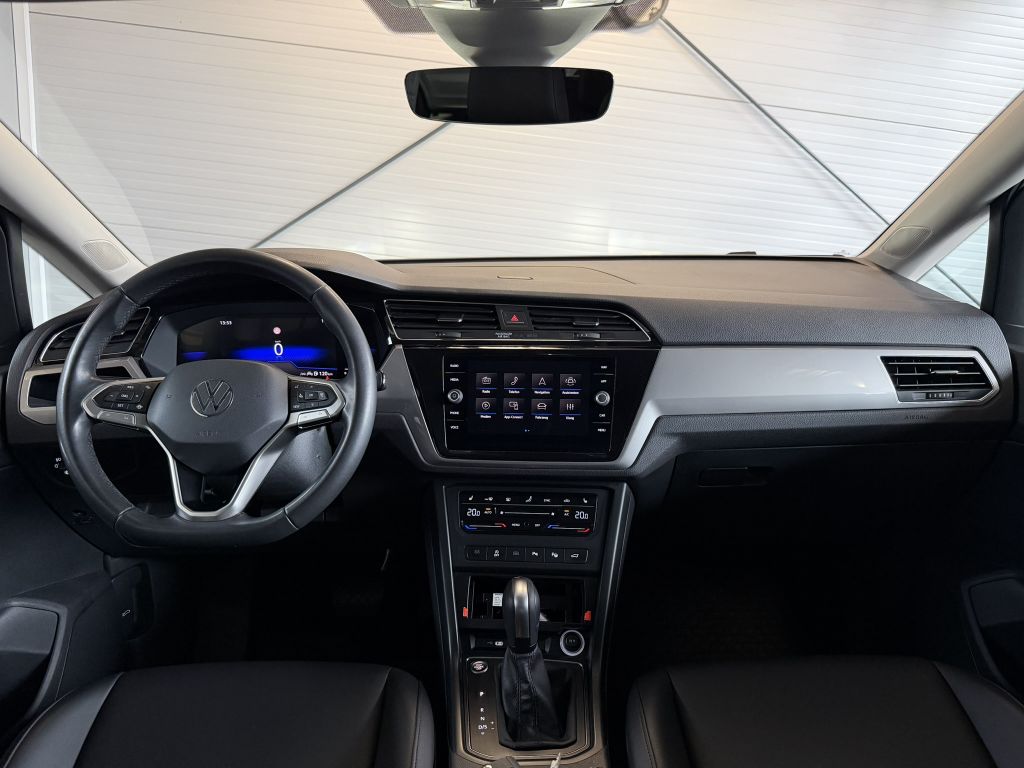 Volkswagen Touran 2024