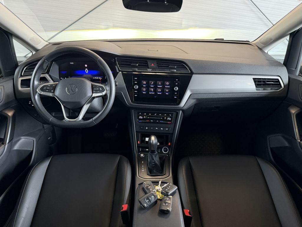 Volkswagen Touran 2024