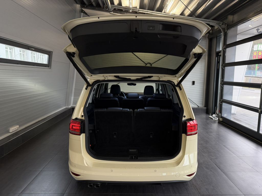 Volkswagen Touran 2024