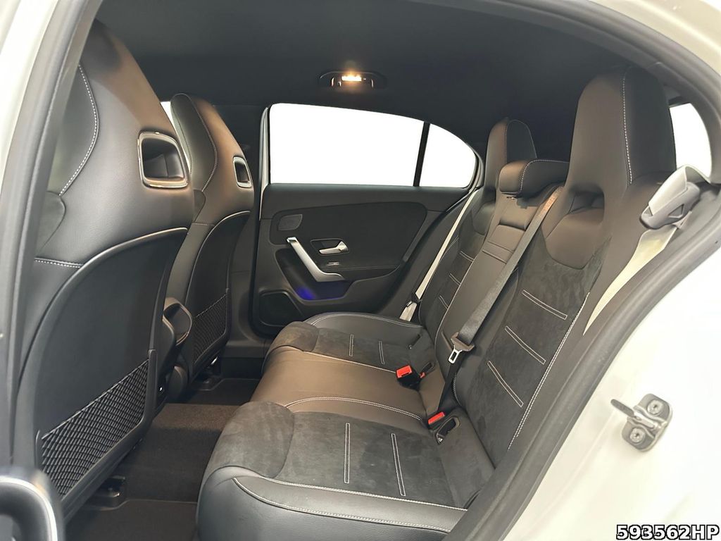 Mercedes-Benz A 180 2026