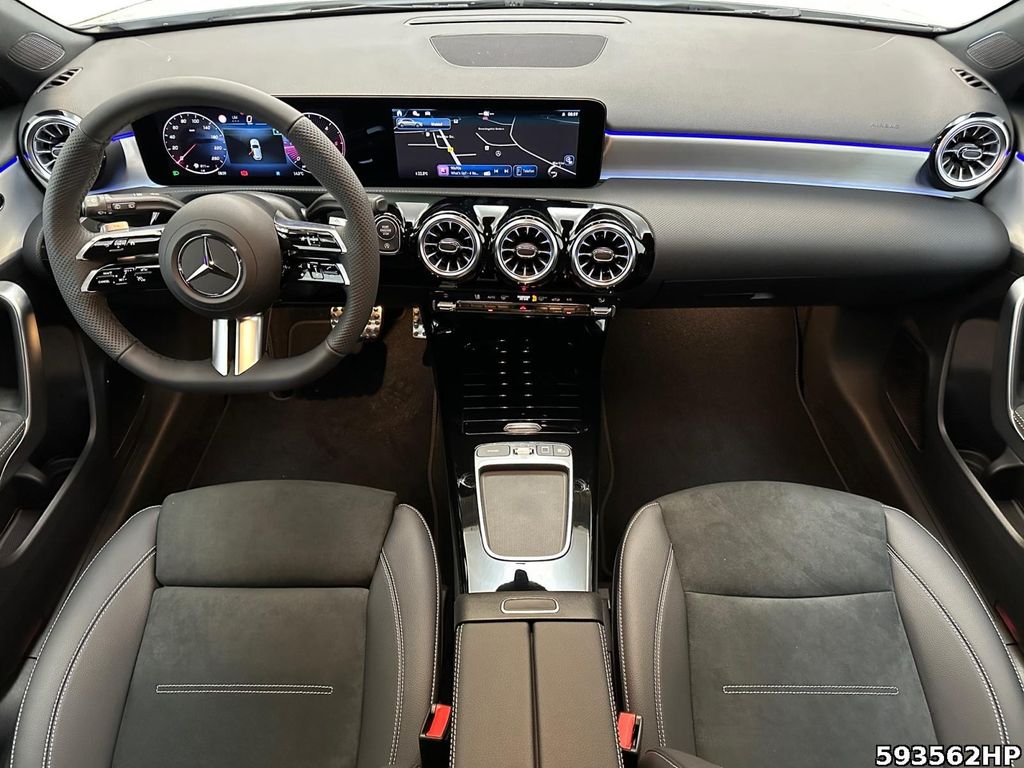 Mercedes-Benz A 180 2026