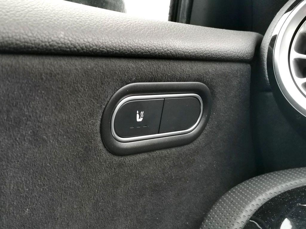 Mercedes-Benz A 200 2024