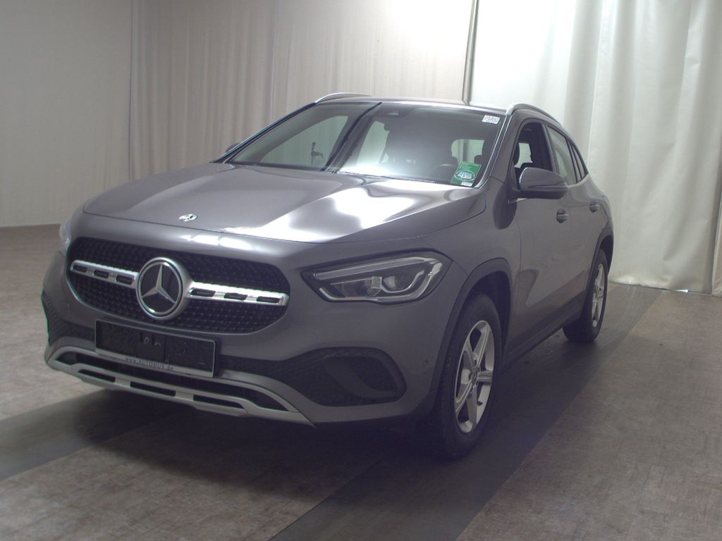 Mercedes-Benz GLA 180 2022