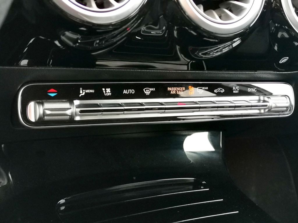 Mercedes-Benz A 200 2024