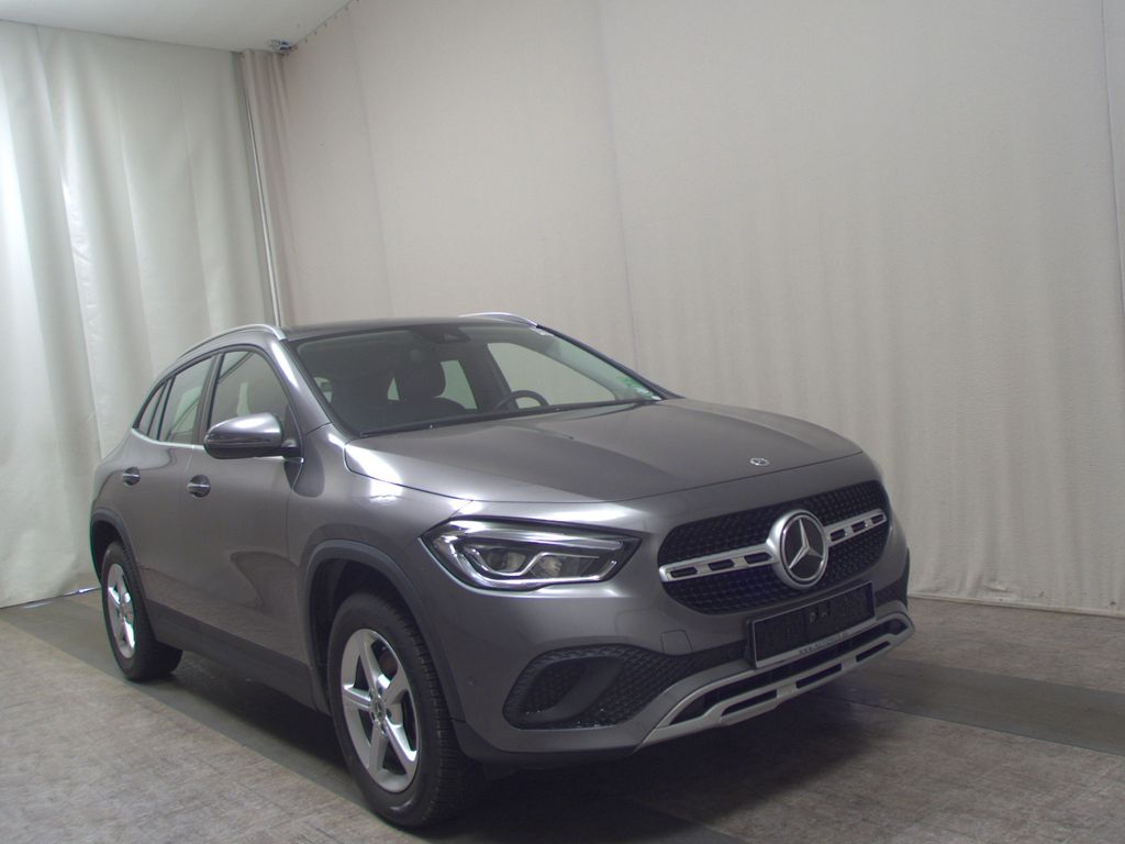 Mercedes-Benz GLA 180 2022