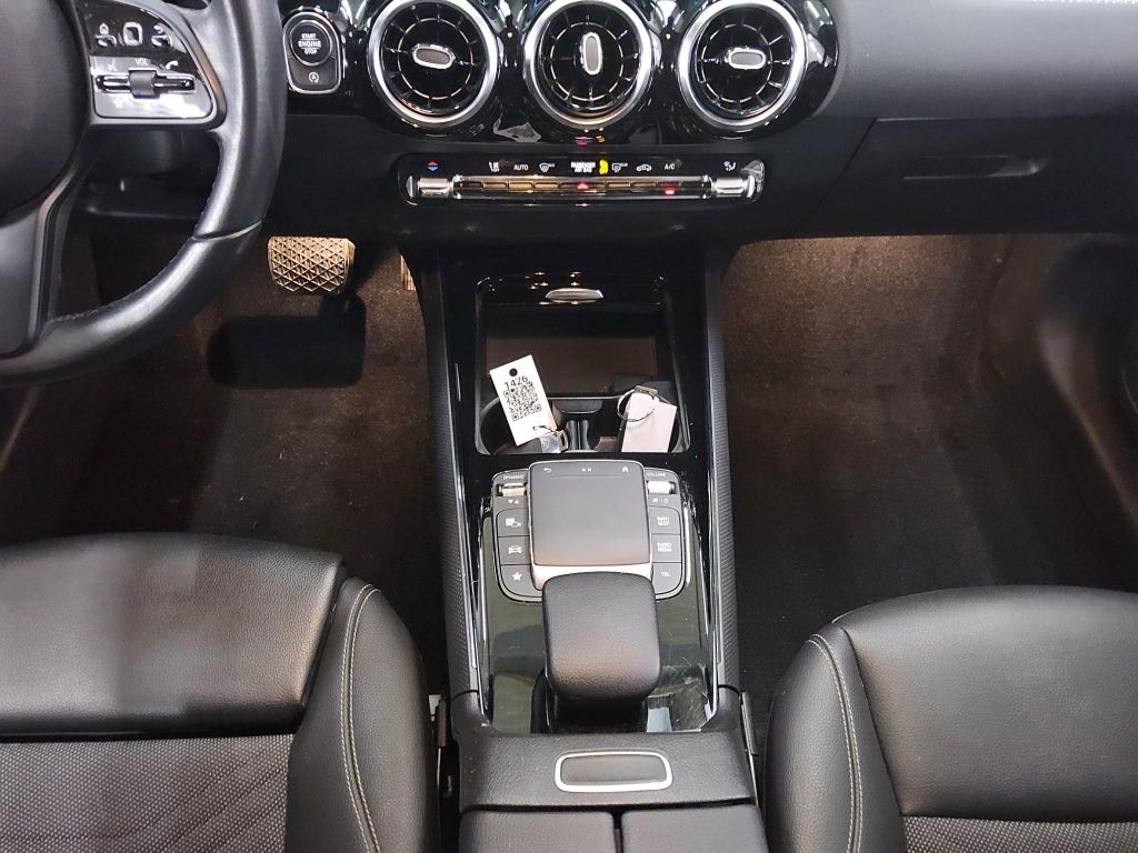 Mercedes-Benz GLA 180 2022