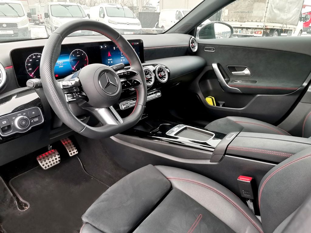 Mercedes-Benz A 200 2024