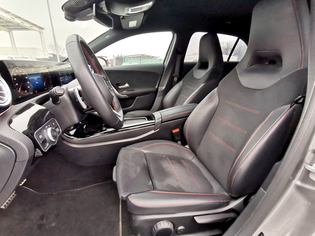Mercedes-Benz A 200 2024