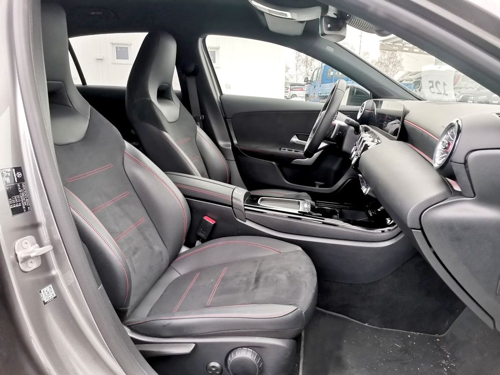 Mercedes-Benz A 200 2024