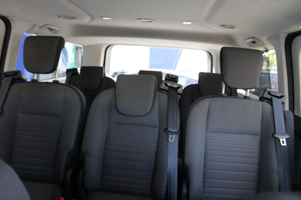 Ford Tourneo Custom 2023