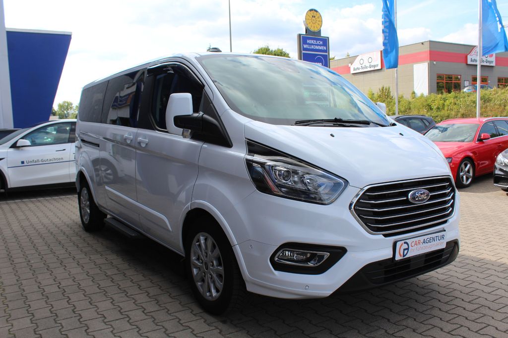 Ford Tourneo Custom 2023