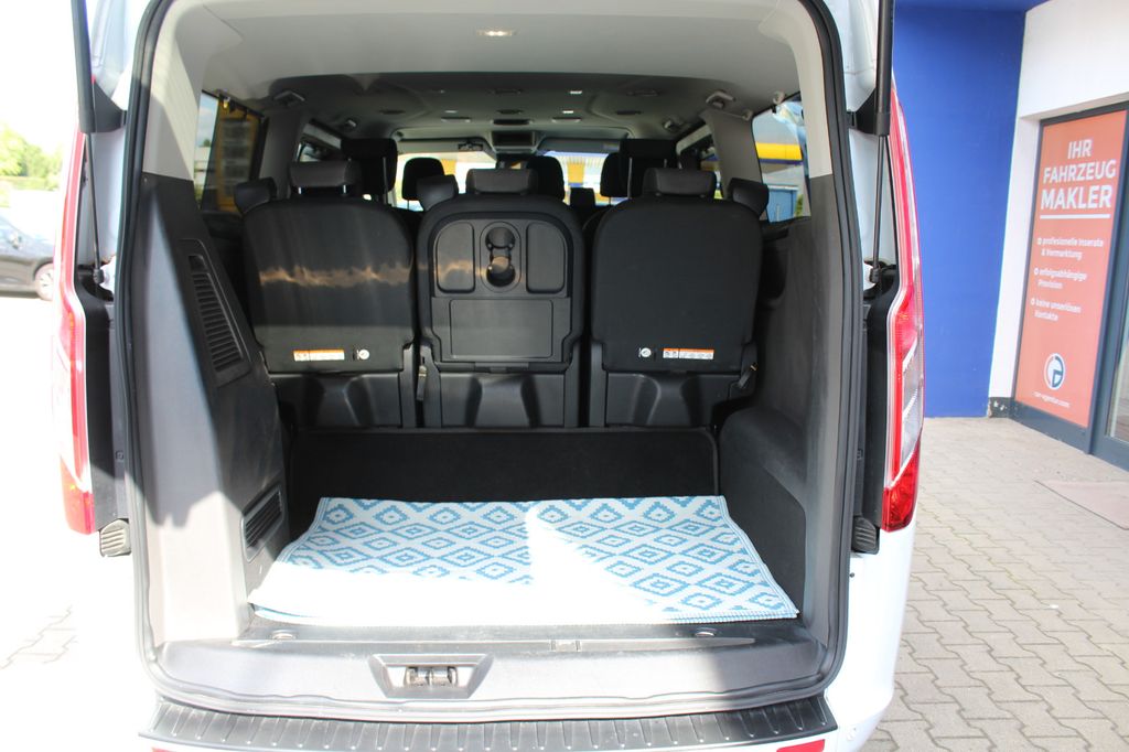 Ford Tourneo Custom 2023