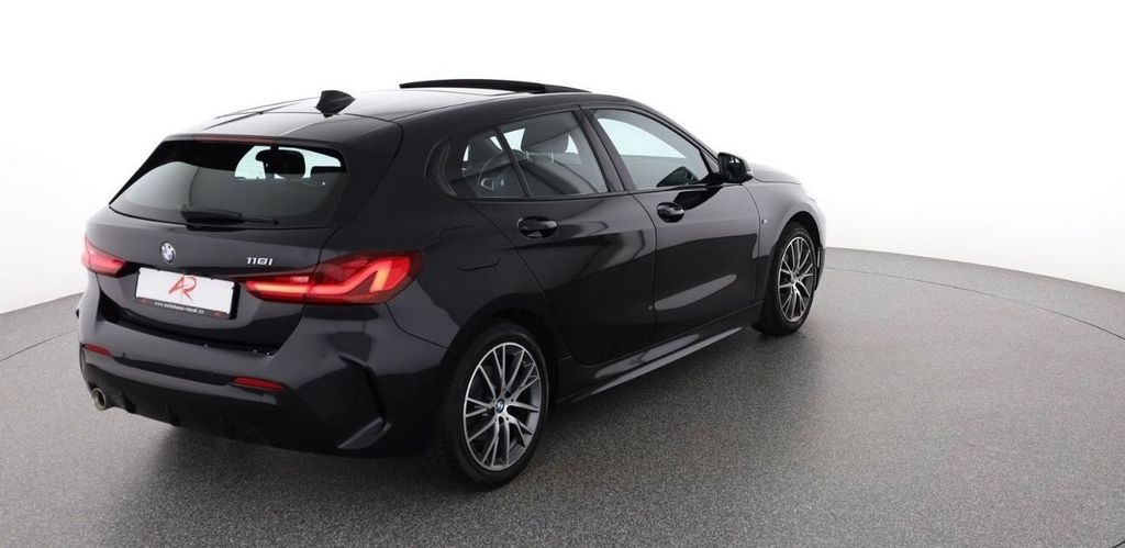 BMW 118 2021