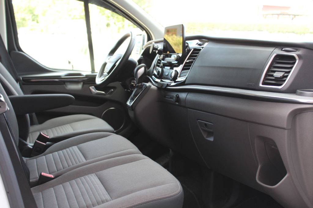 Ford Tourneo Custom 2023