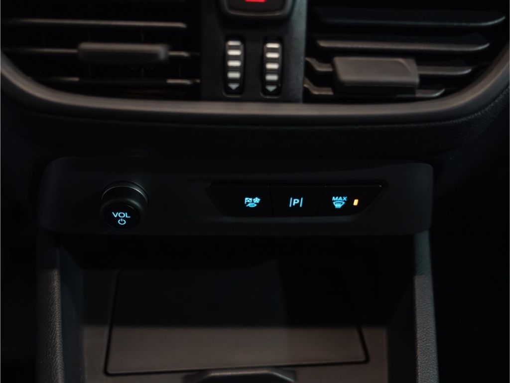 Ford Transit Courier 2025