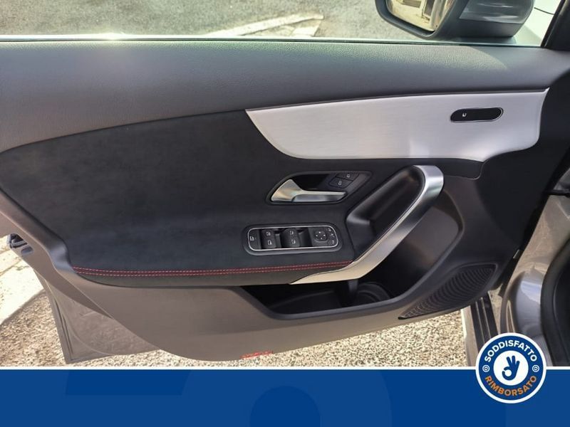 Mercedes-Benz A 180 2025