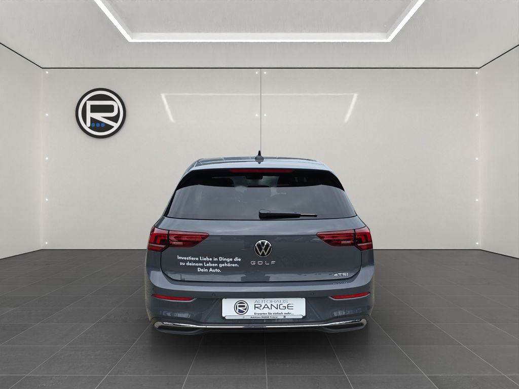 Volkswagen Golf 2024