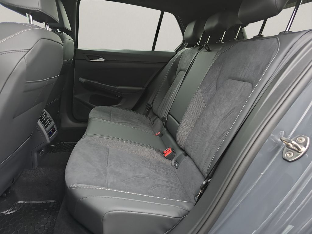 Volkswagen Golf 2024