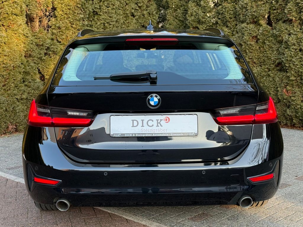 BMW 318 2021