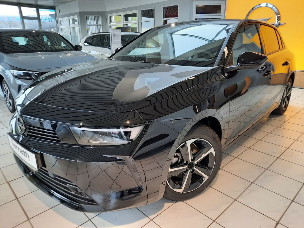 Opel Astra 2025