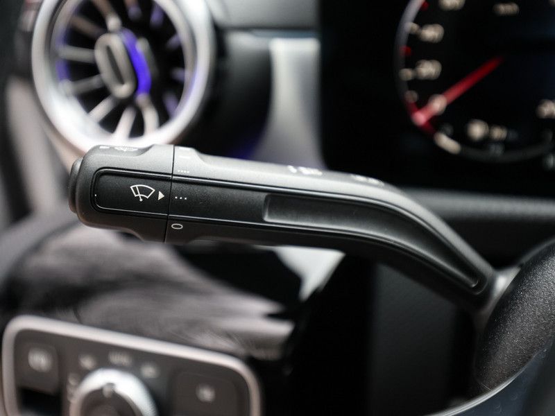 Mercedes-Benz CLA 200 2026