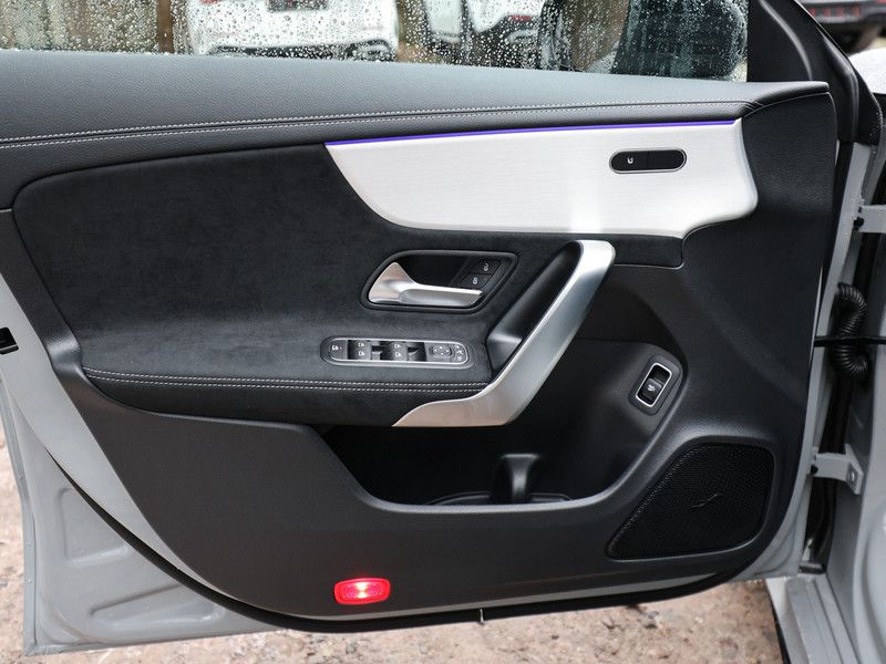 Mercedes-Benz CLA 200 2026