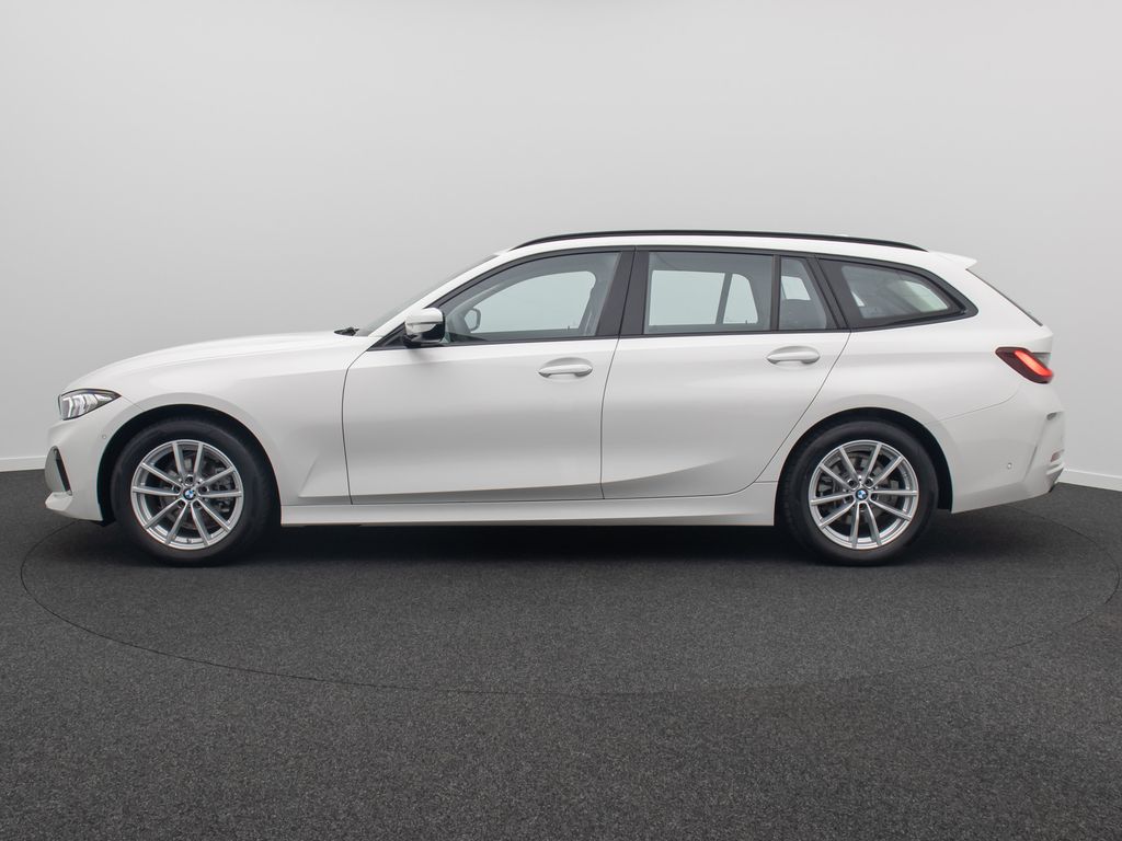 BMW 318 2024