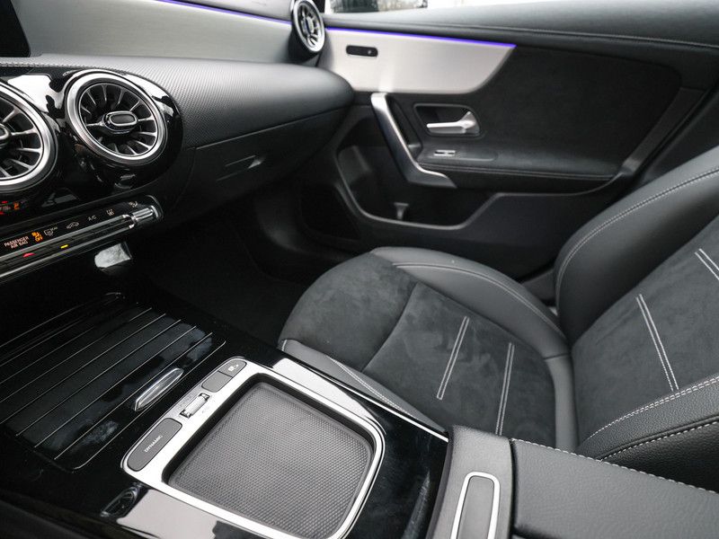 Mercedes-Benz CLA 200 2026